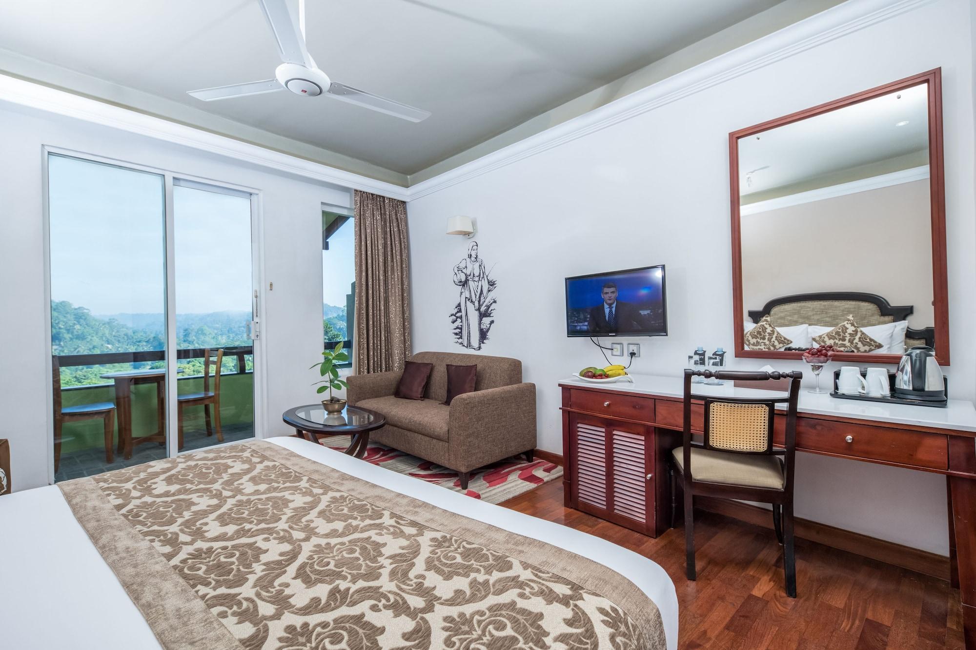 Earl'S Regent Hotel Канді Екстер'єр фото
